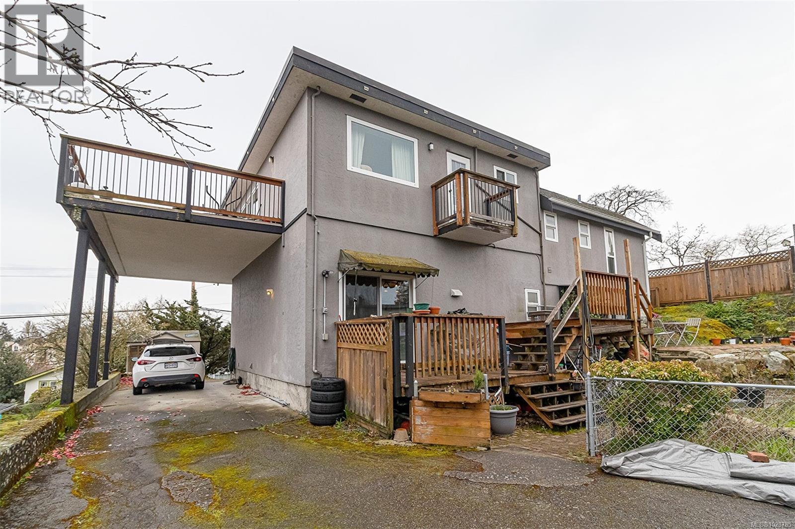 Single Family House for Sale in  Lang St Victoria 