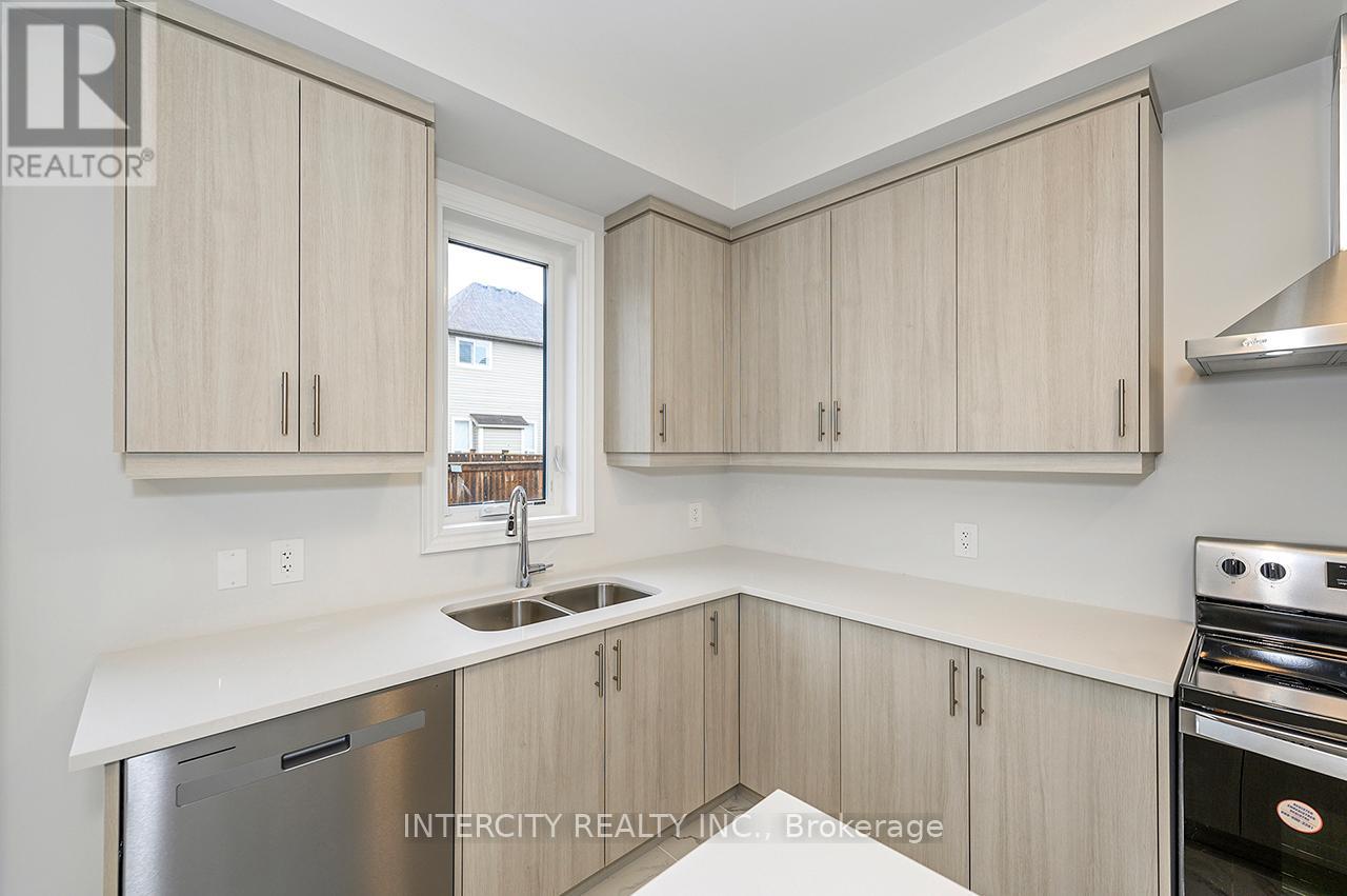 51 BOSTOCK DRIVE - 22