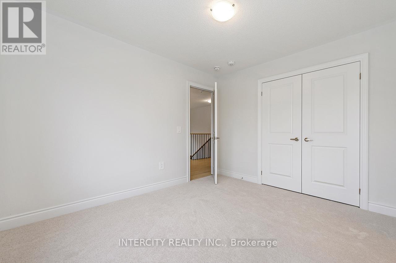 51 BOSTOCK DRIVE - 41