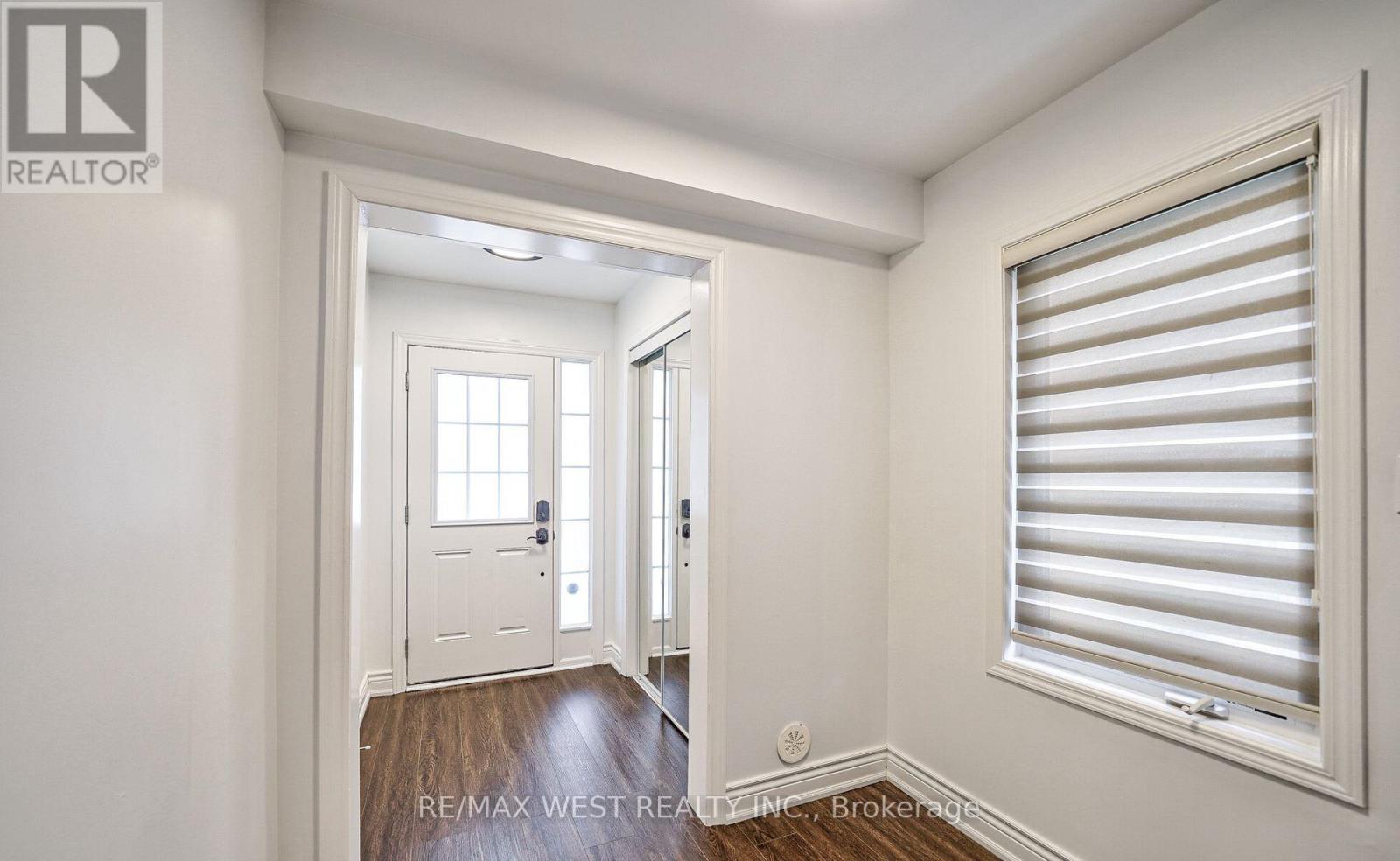13 MIDHOPE WAY - 4