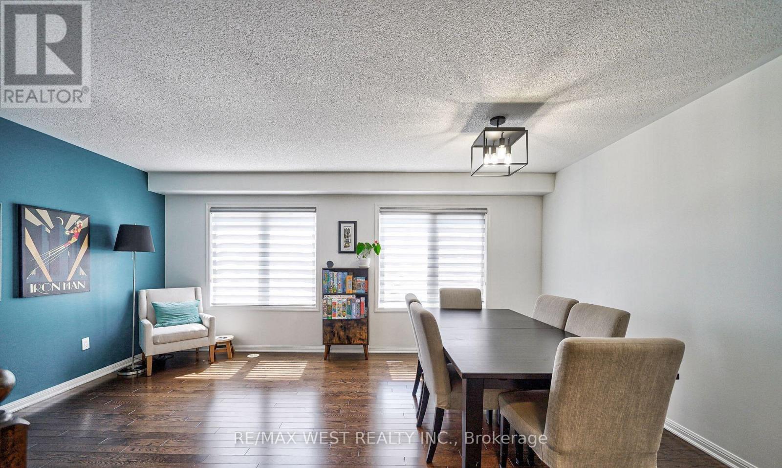 13 MIDHOPE WAY - 11