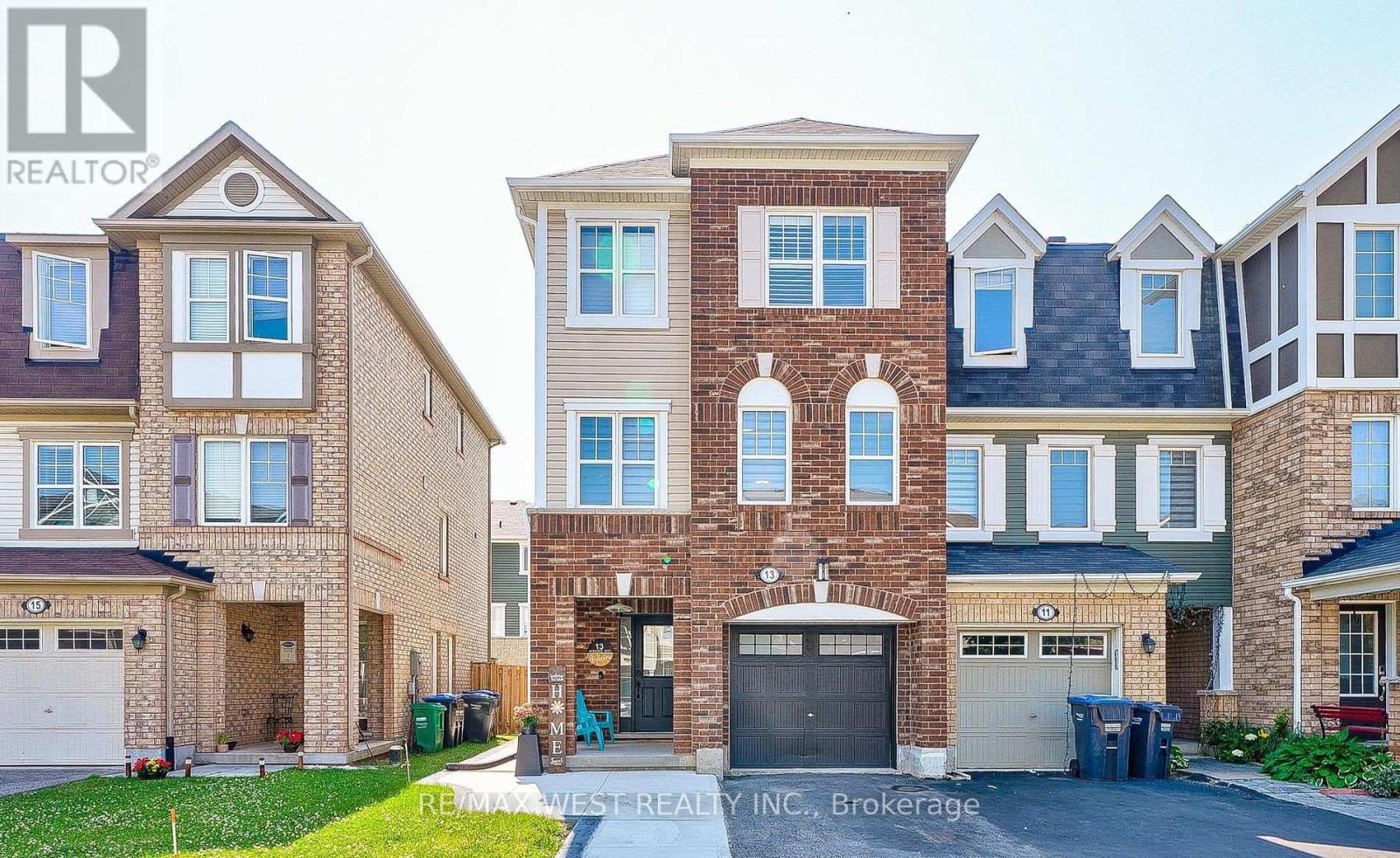 13 MIDHOPE WAY - 1