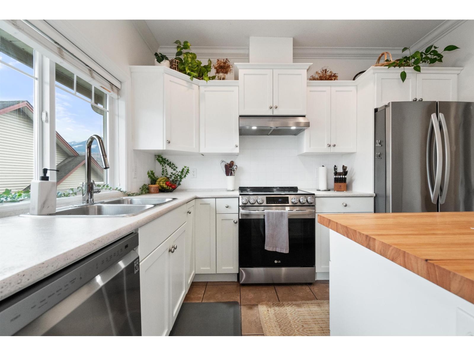 28 6498 SOUTHDOWNE PLACE, Sardis South, Chilliwack