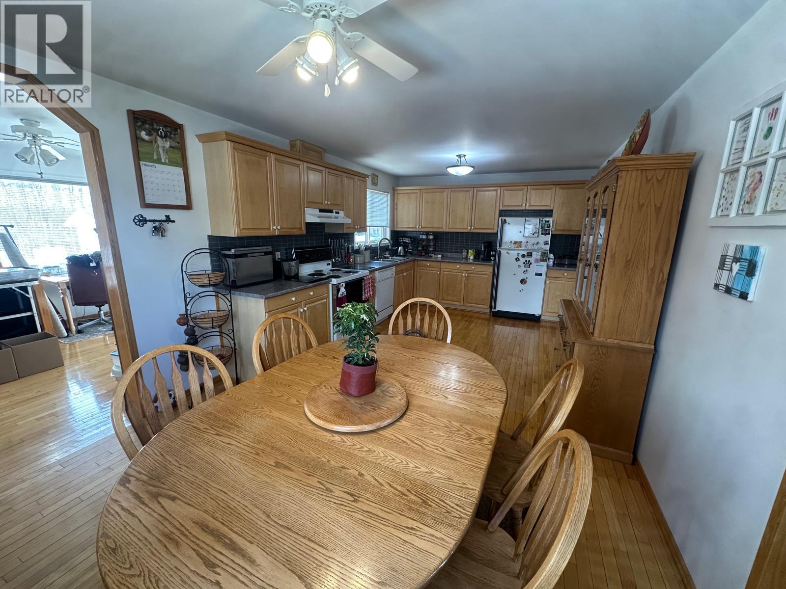 4917 45 Street NE, Chetwynd