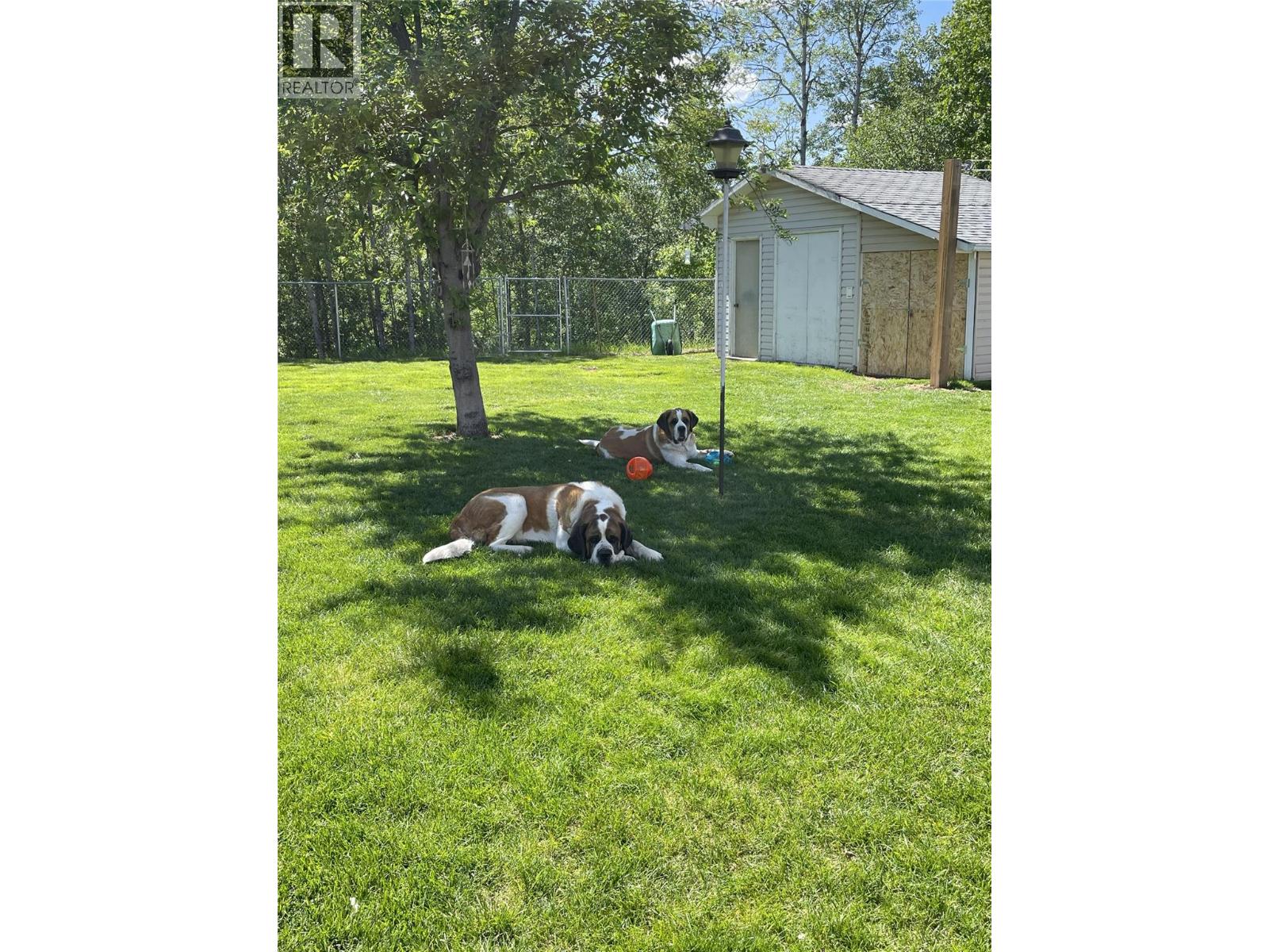 4917 45 Street NE, Chetwynd