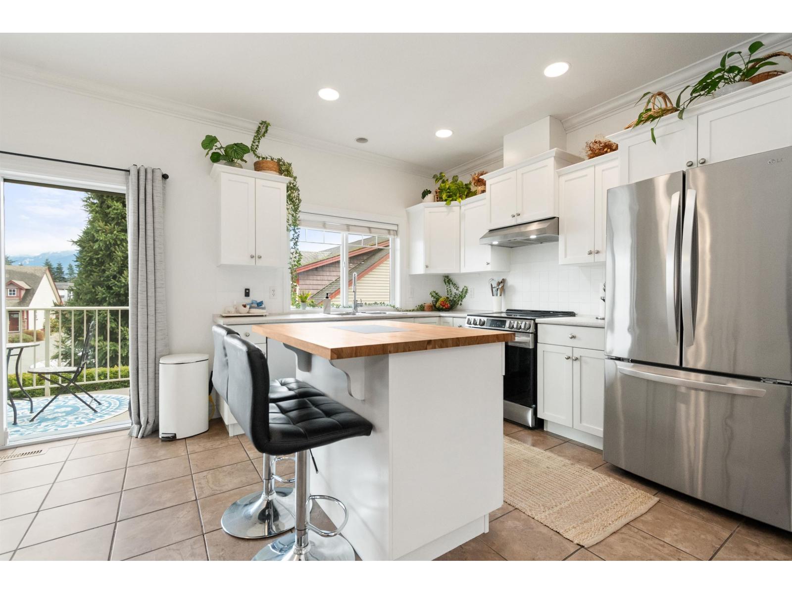 28 6498 SOUTHDOWNE PLACE, Sardis South, Chilliwack