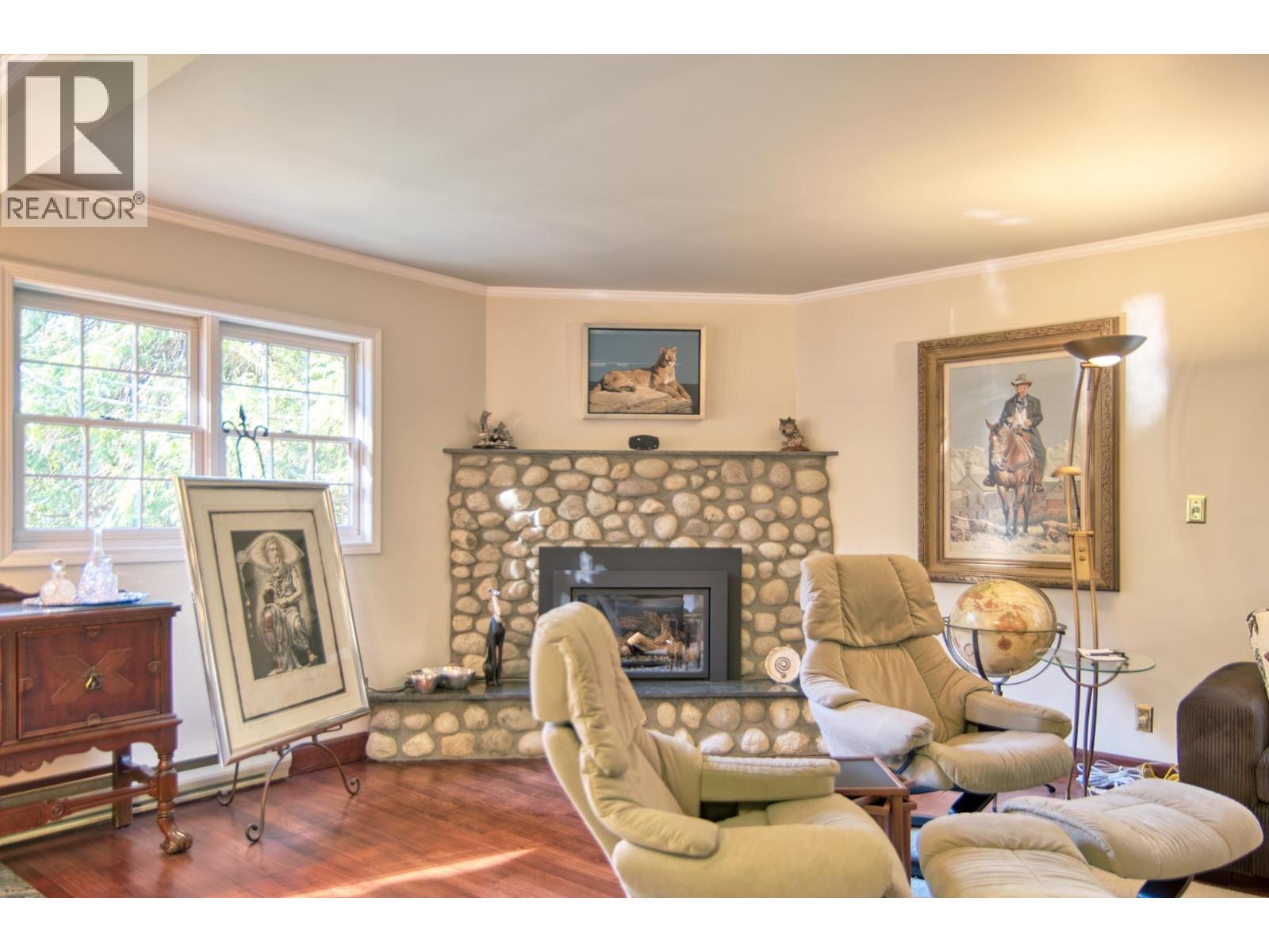 5479-5487 BROOKS ROAD, Halfmoon Bay