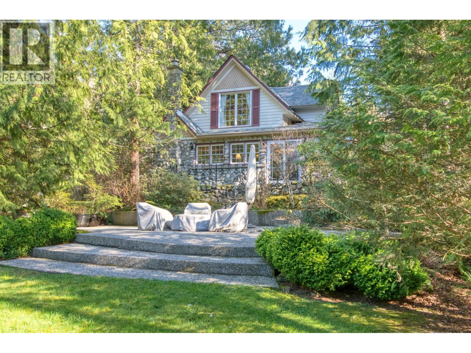 5479-5487 BROOKS ROAD, Halfmoon Bay