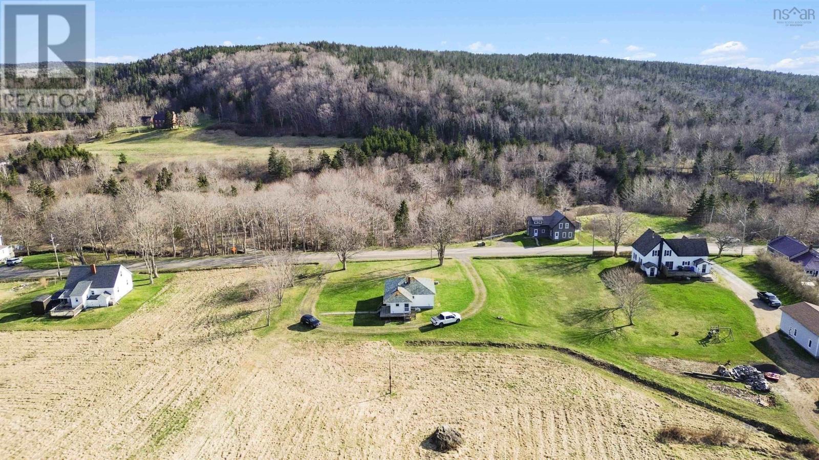 Property 21 of 31 of 286 Trout Cove Road