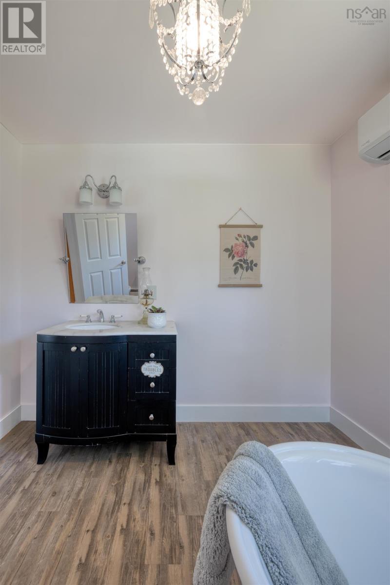 Property 6 of 41 of 22034 Highway 7