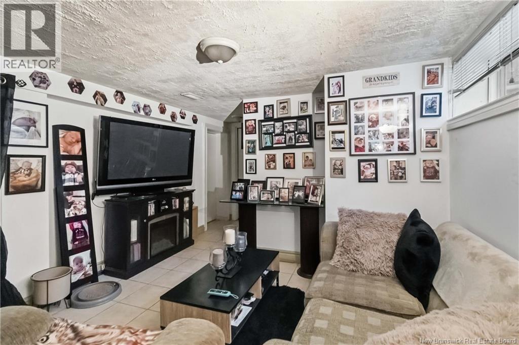 258 JONES STREET - 28
