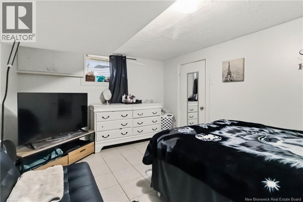 258 JONES STREET - 37
