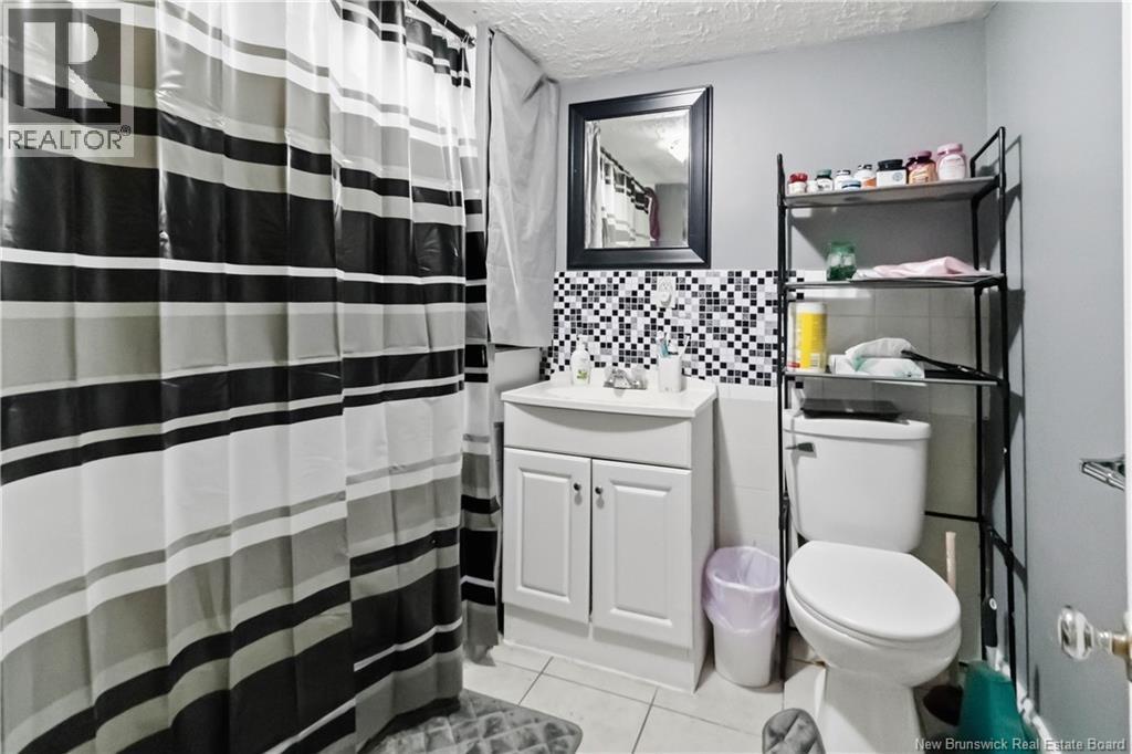 258 JONES STREET - 39