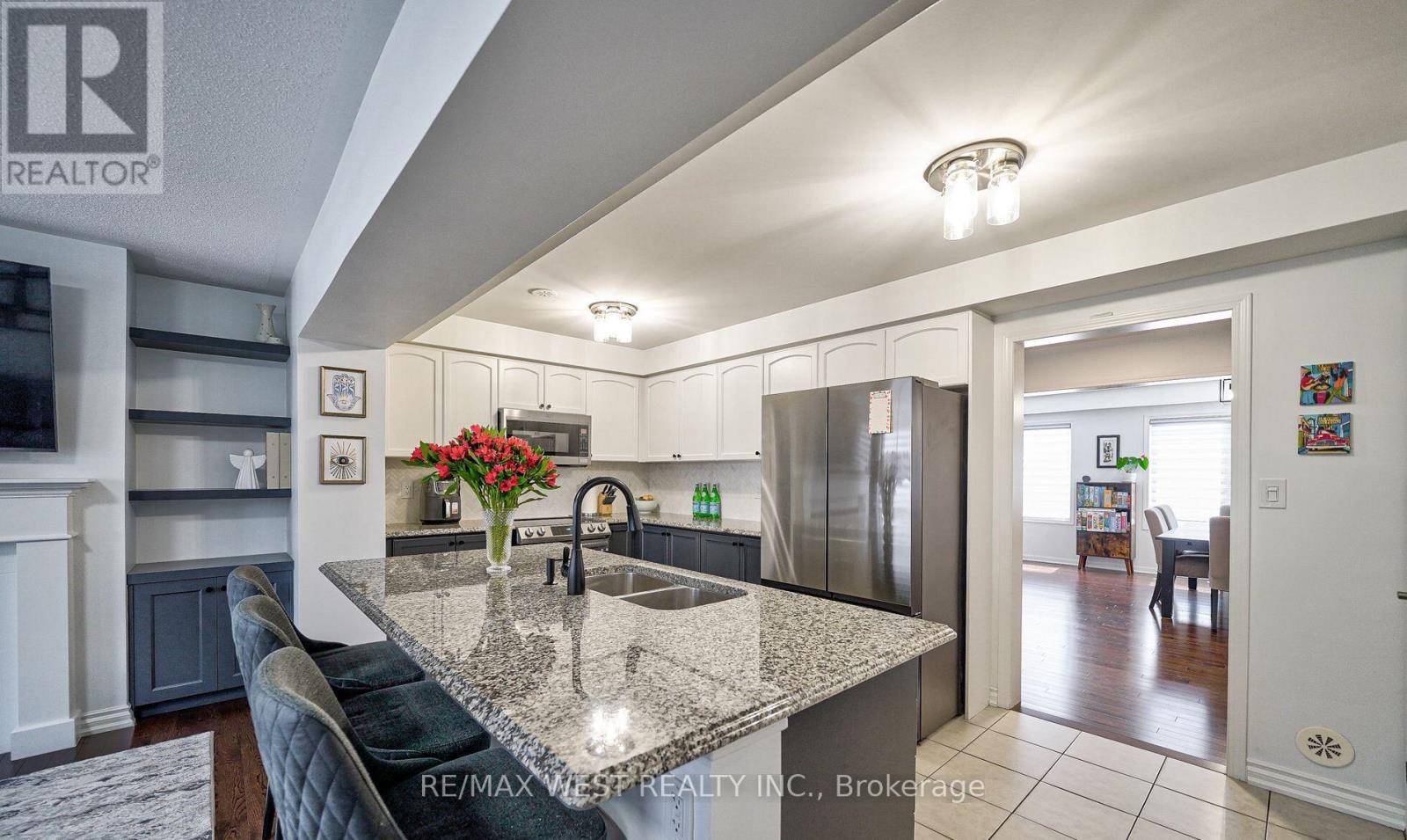 13 MIDHOPE WAY - 20