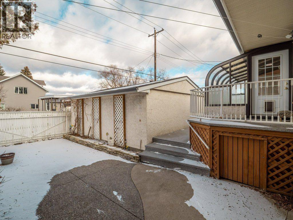 Single Family House Bungalow for Sale in   Avenue S Victoria Park Lethbridge 