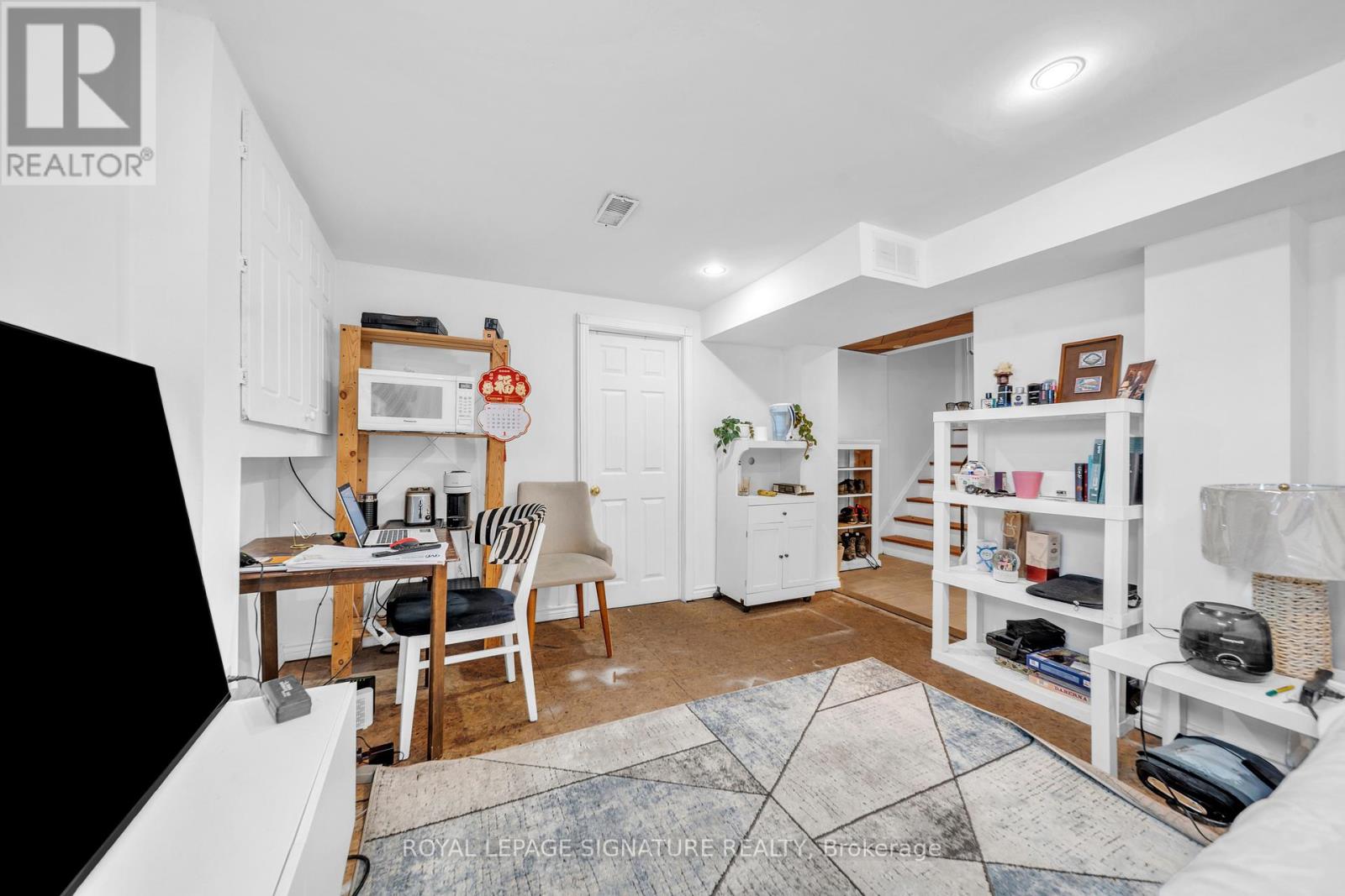 21 HURON COURT - 35