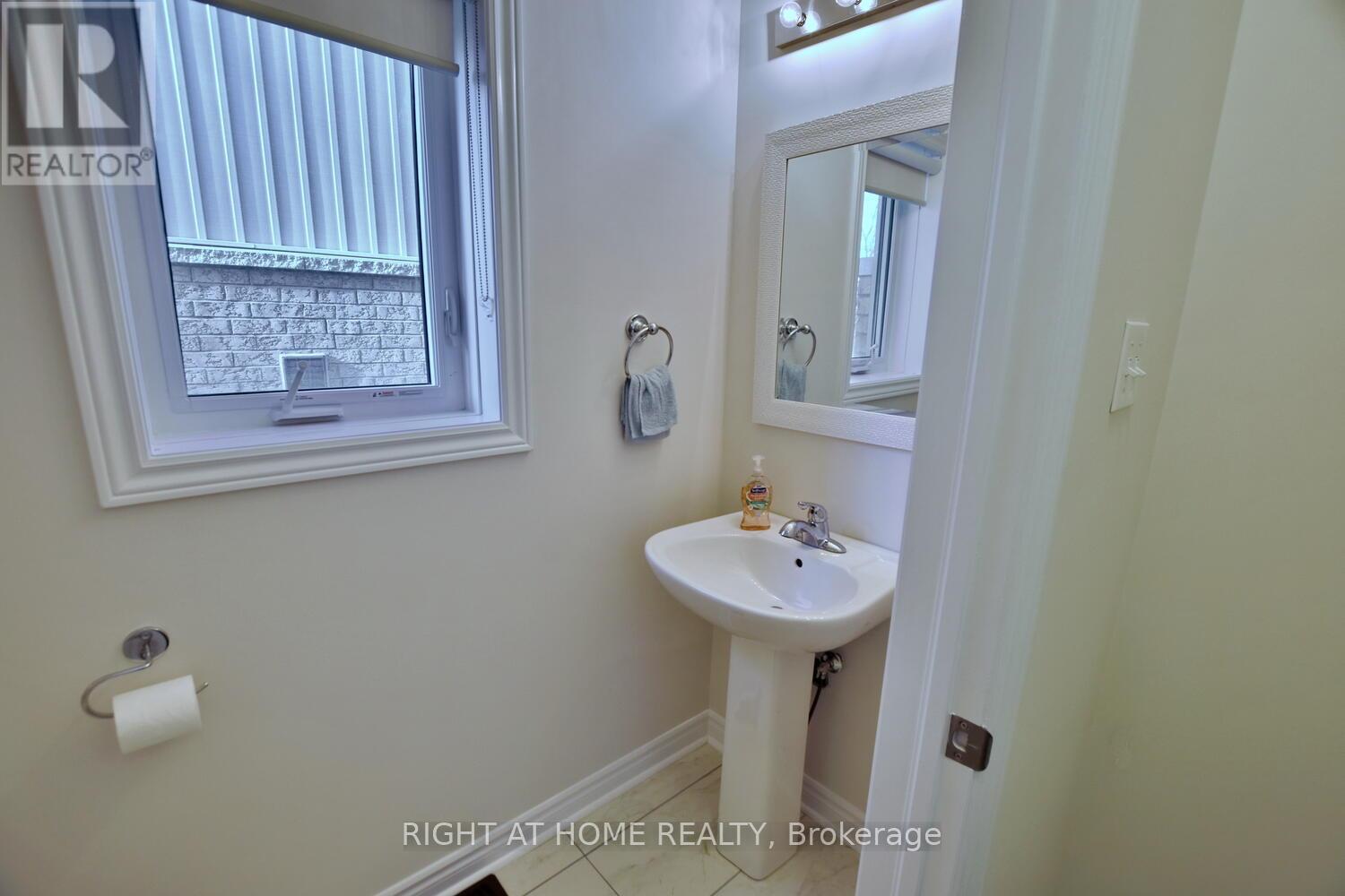 94 KIRBY AVENUE - 5