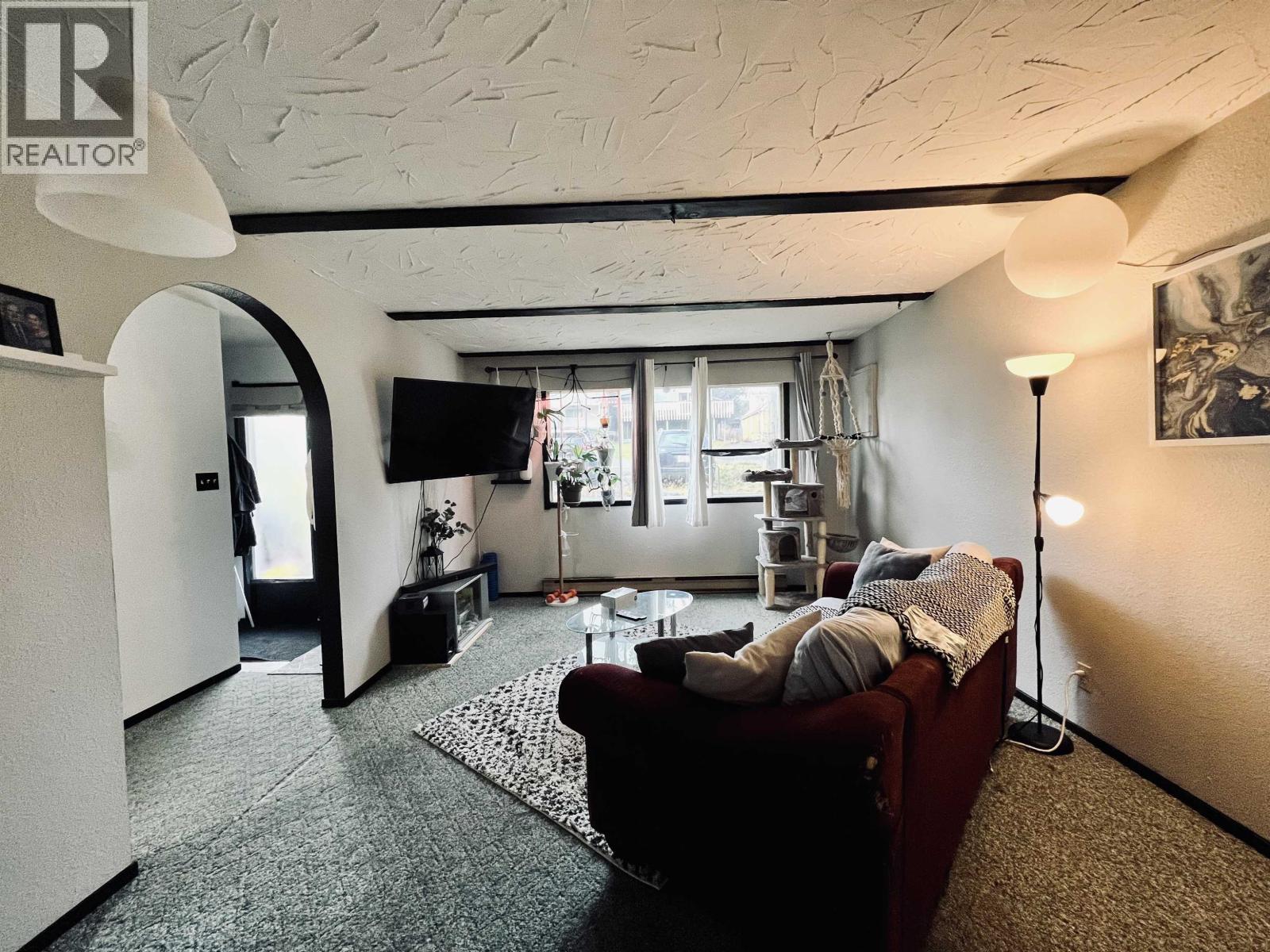 337 W 8TH AVENUE - 9