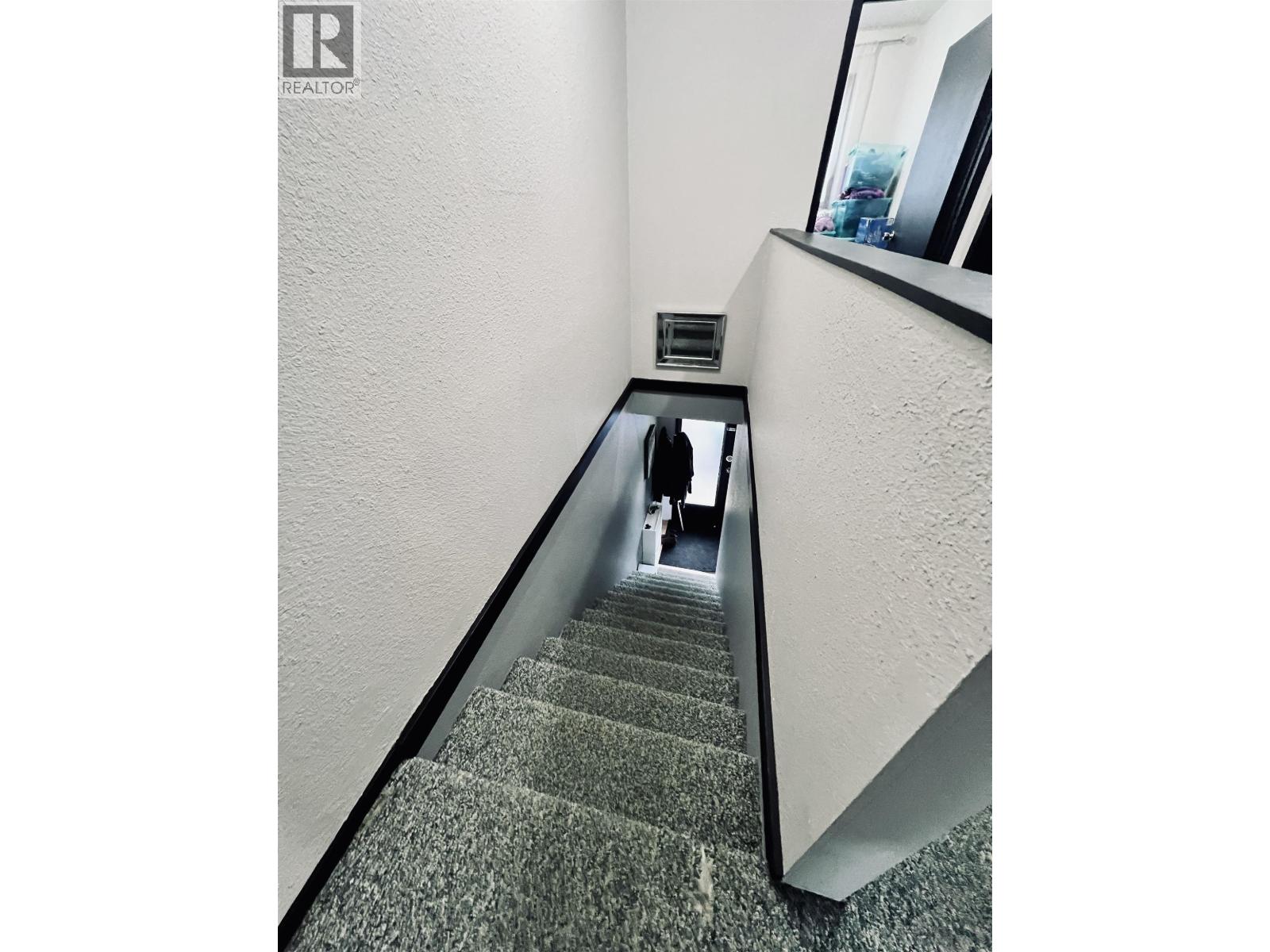 337 W 8TH AVENUE - 26