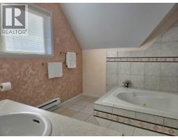 2813 Clifftop Lane, Whistler, BC V8E0A8 Photo 15