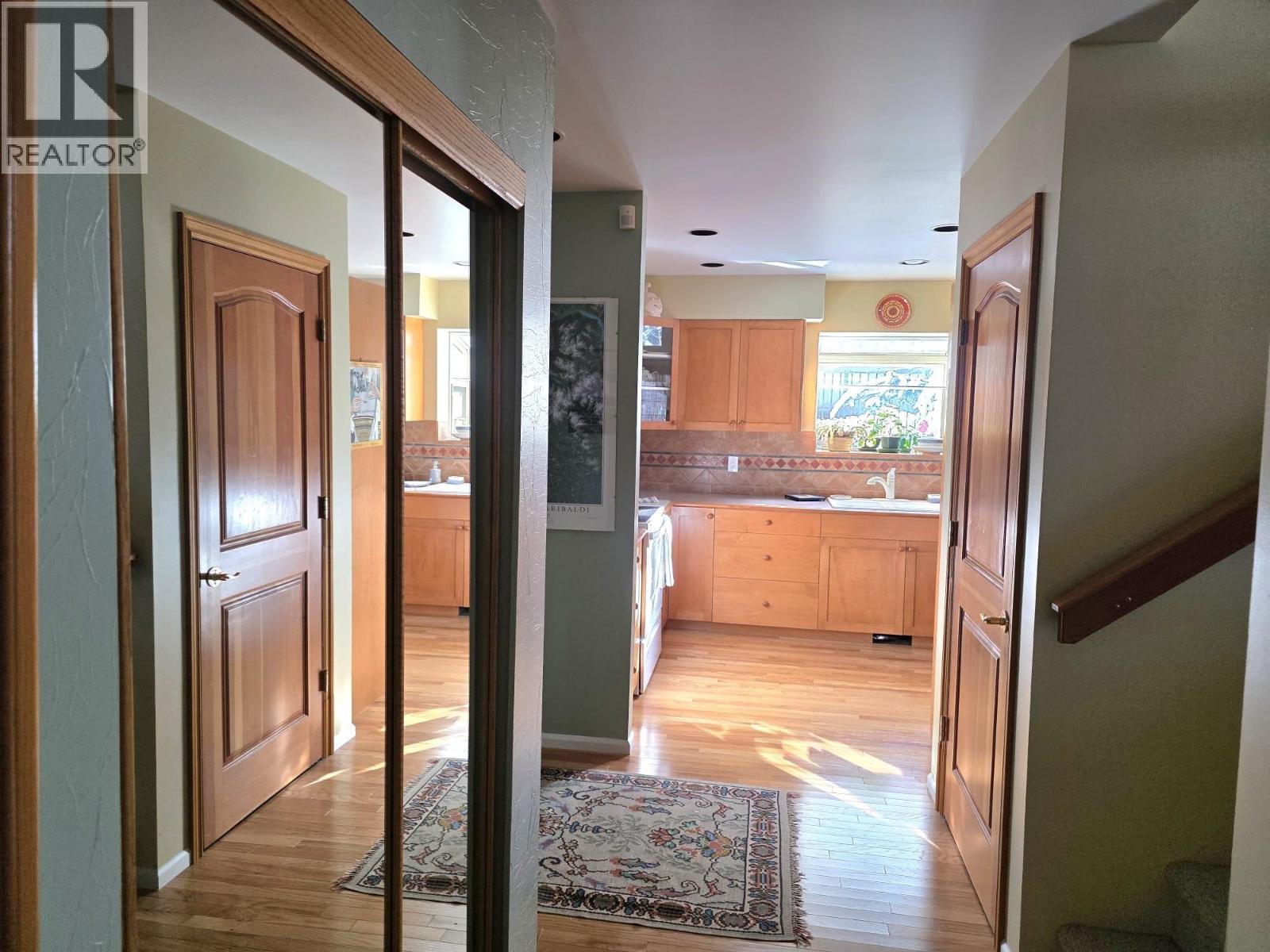 2813 CLIFFTOP LANE, Whistler