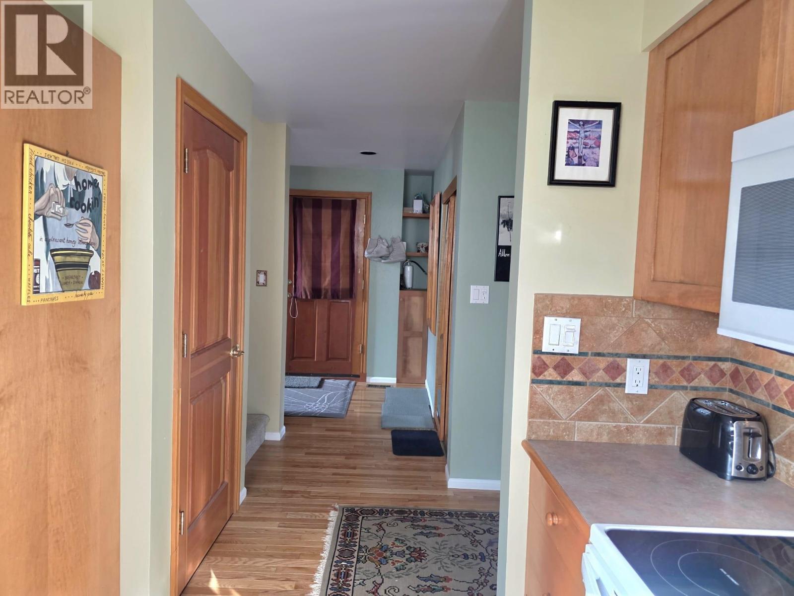 2813 CLIFFTOP LANE, Whistler