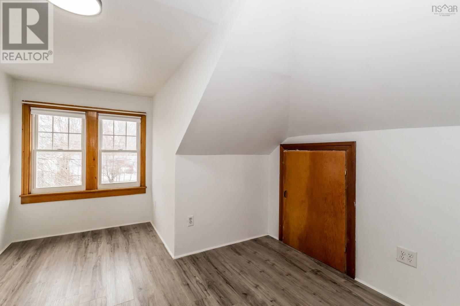 Property 32 of 50 of 59 Highway 201