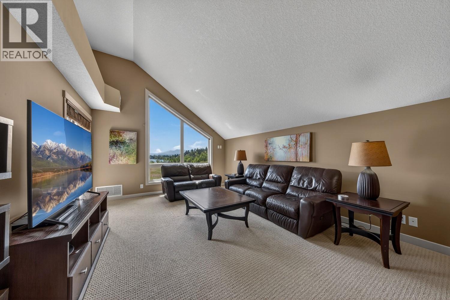 205 Third Avenue Unit# 1406, Invermere