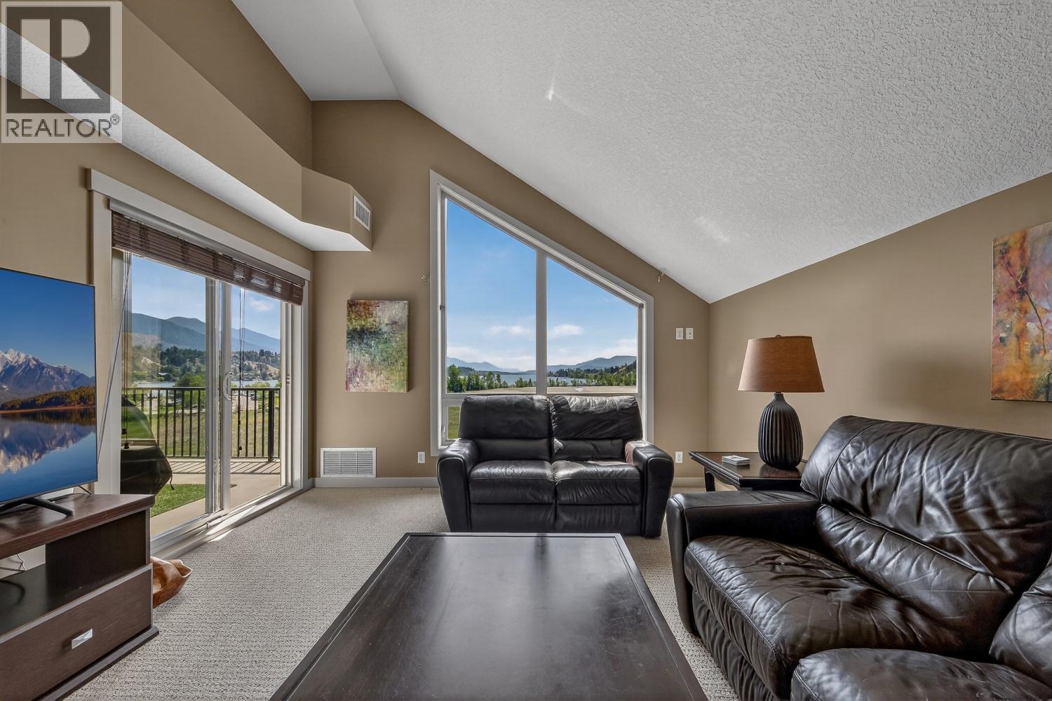 205 Third Avenue Unit# 1406, Invermere