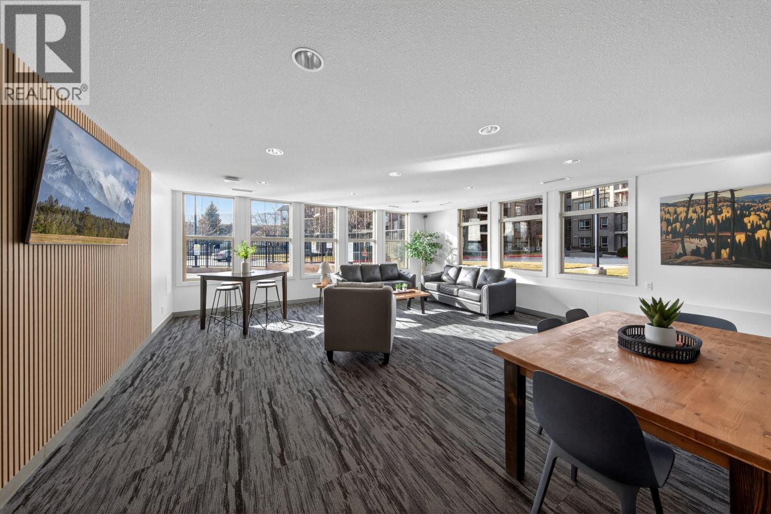 205 Third Avenue Unit# 1406, Invermere