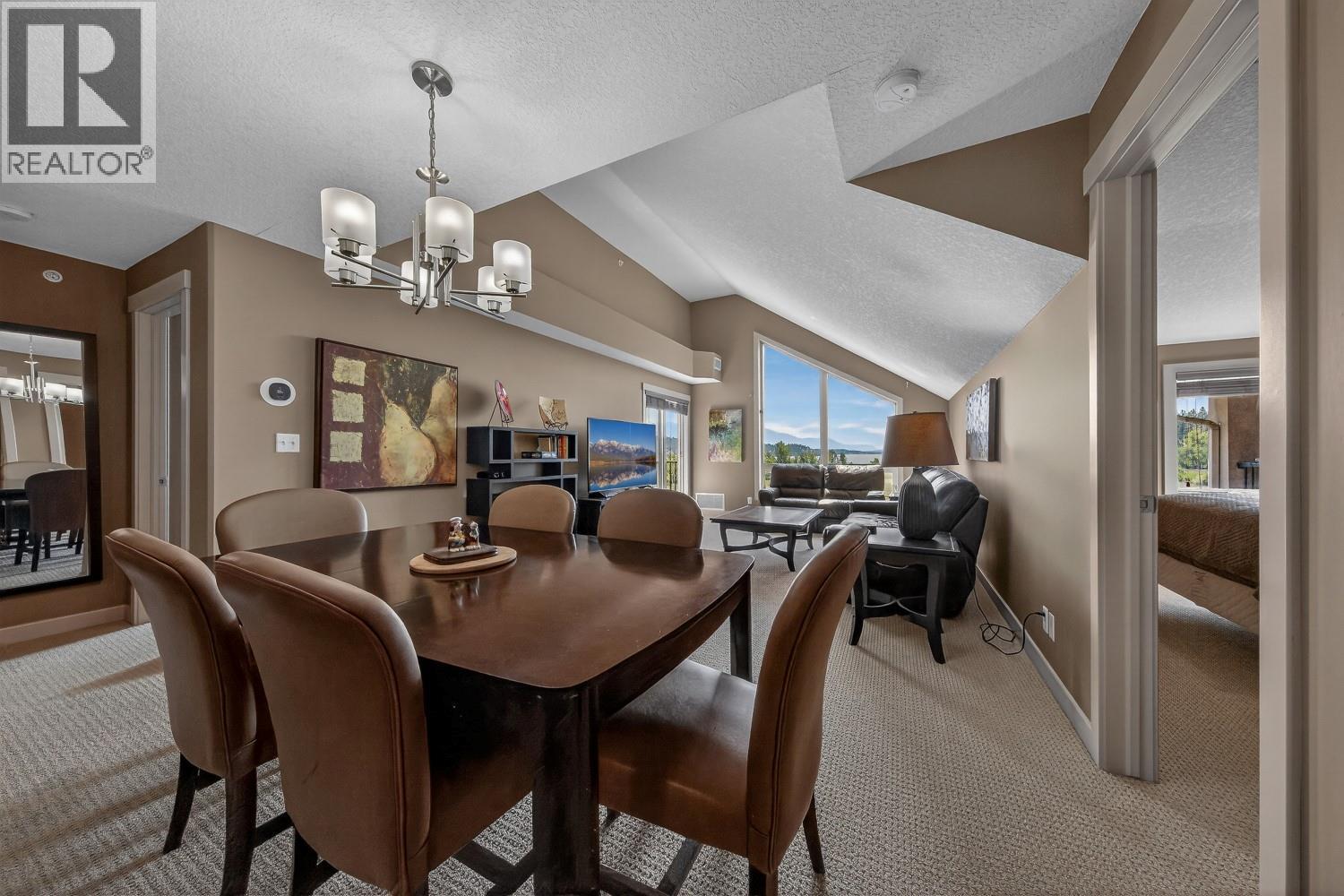 205 Third Avenue Unit# 1406, Invermere