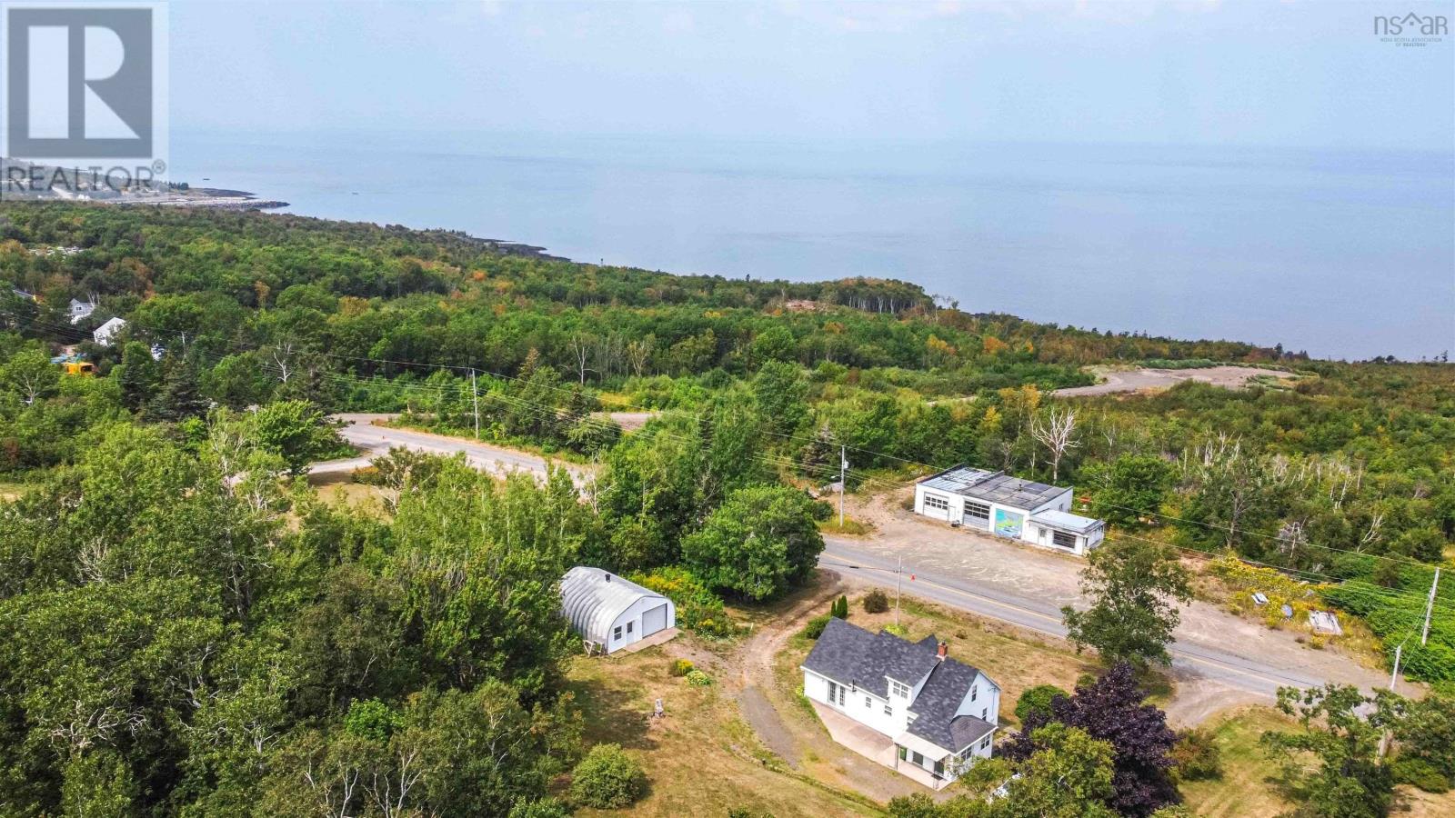 Property 32 of 51 of 4634 Shore Road W