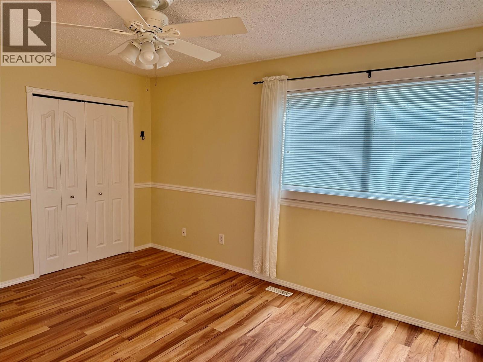 2222 3 Street N, Cranbrook