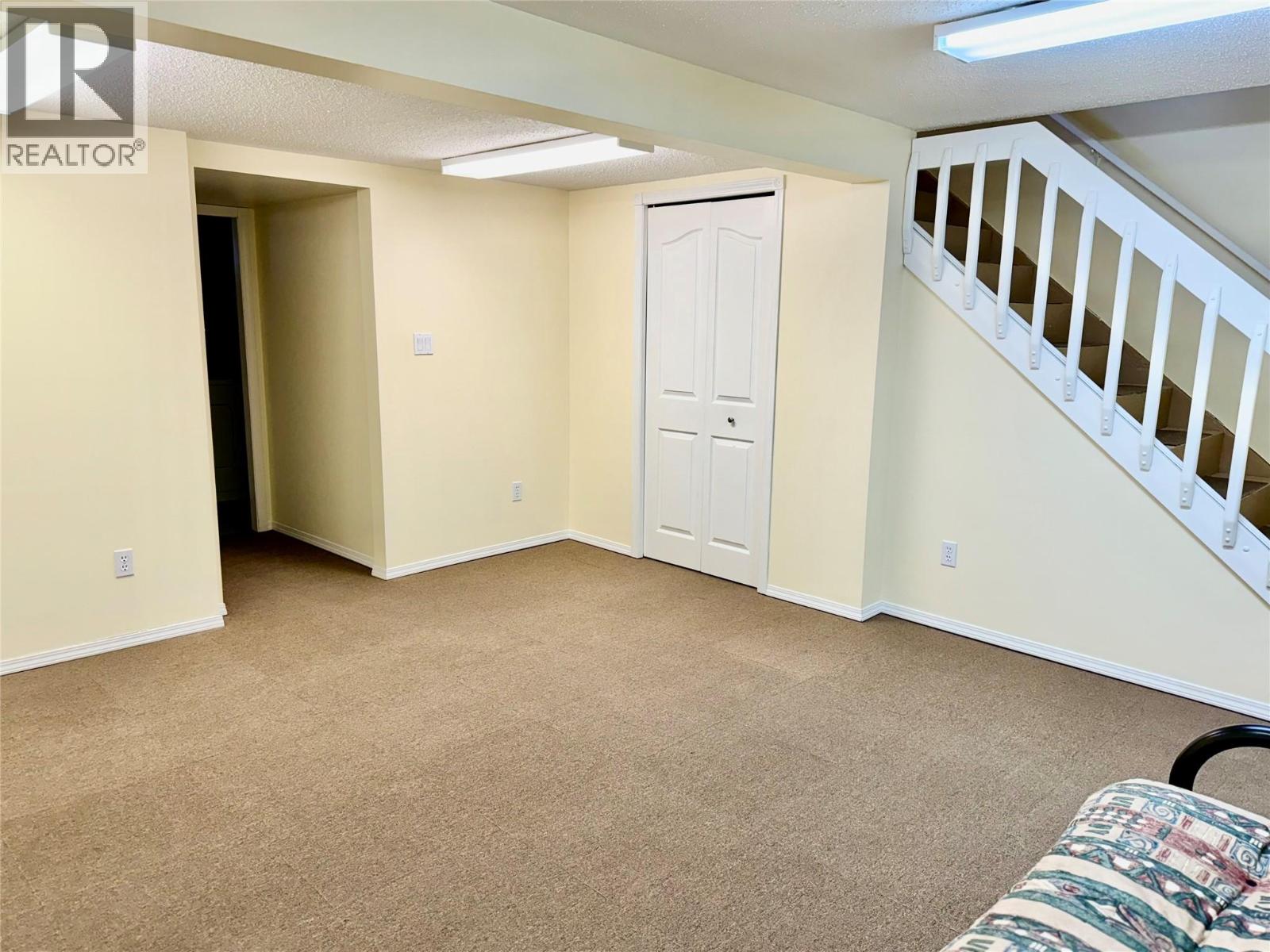 2222 3 Street N, Cranbrook