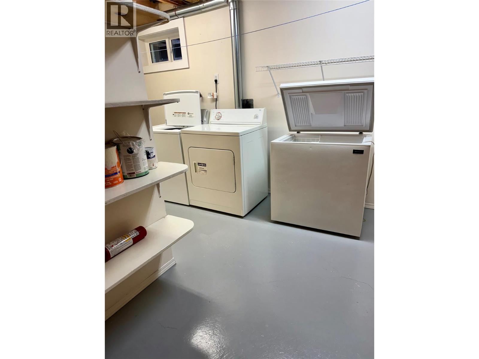 2222 3 Street N, Cranbrook