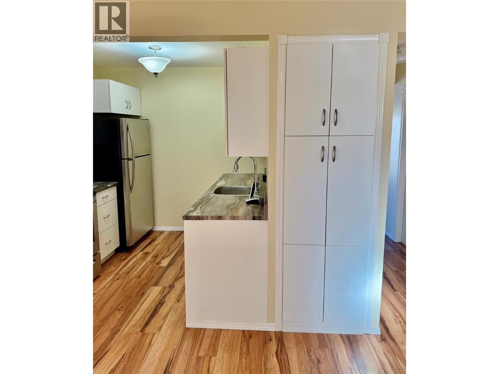 2222 3 Street N, Cranbrook