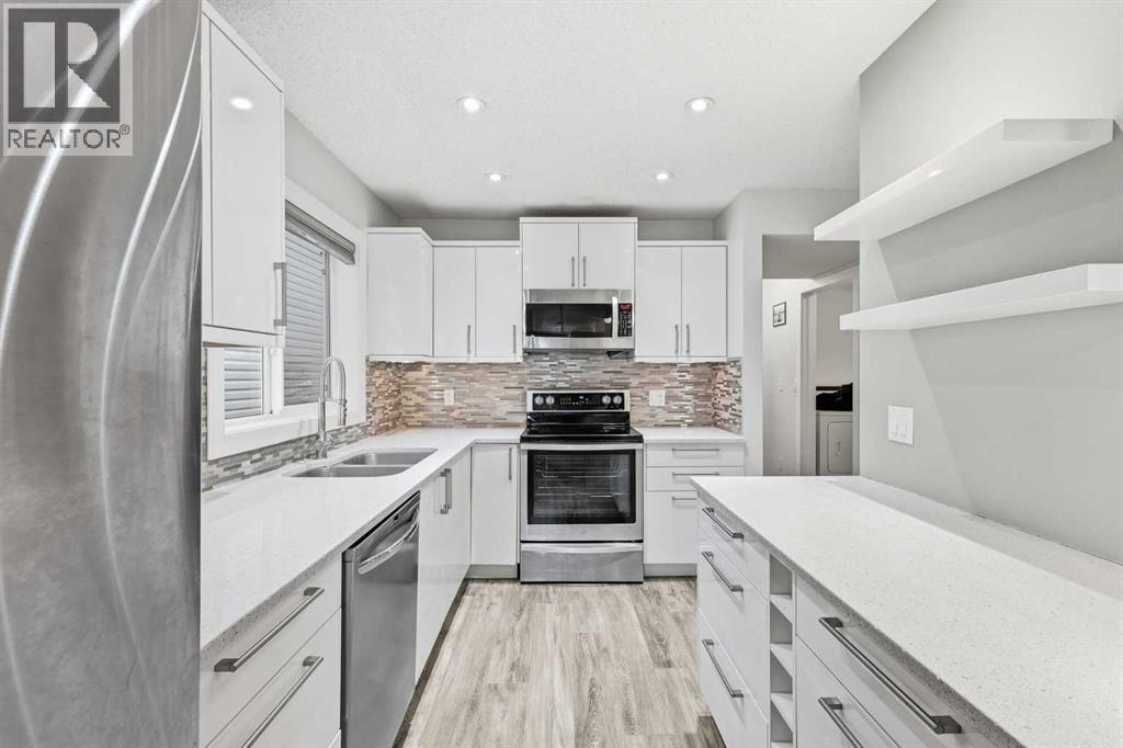 Single Family House for Sale in    Avenue SW Altadore Calgary 