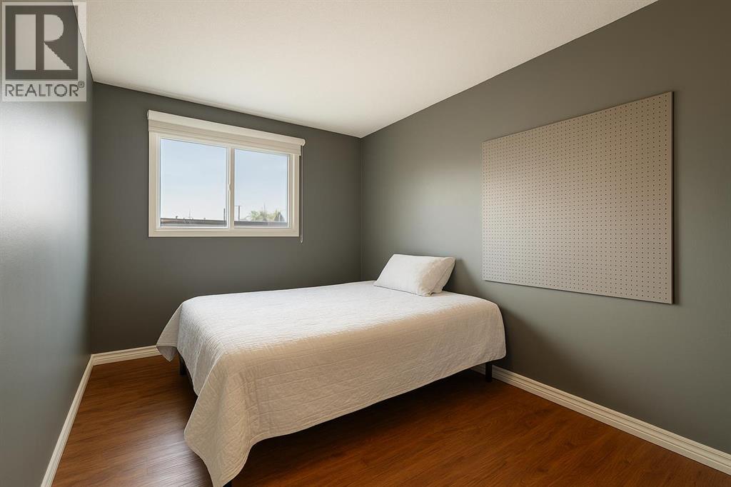 Single Family House for Sale in    Avenue SW Sunalta Calgary 