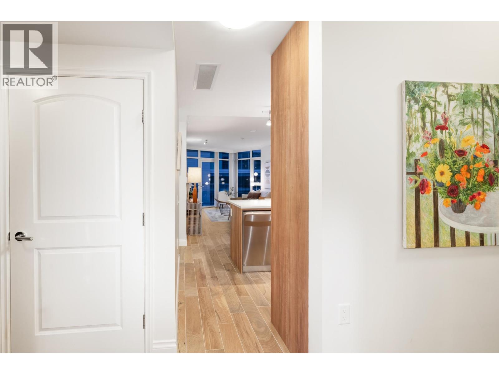 803 199 VICTORY SHIP WAY, North Vancouver