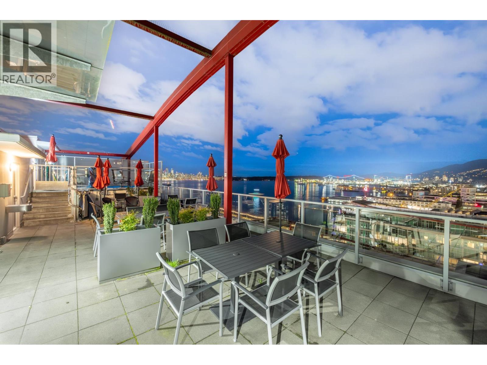 803 199 VICTORY SHIP WAY, North Vancouver