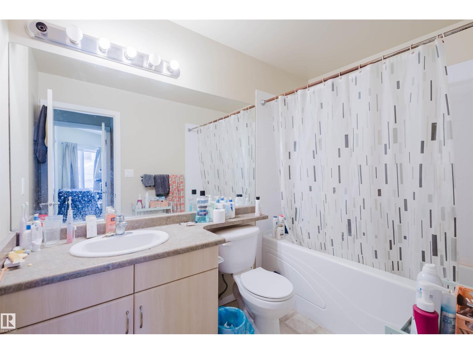 #207 9910 111 ST NW - 15