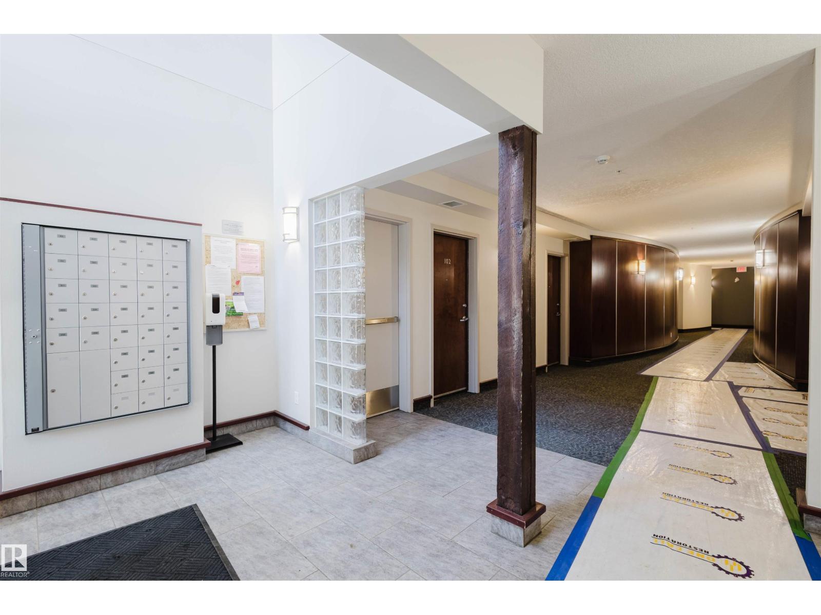 #207 9910 111 ST NW - 26