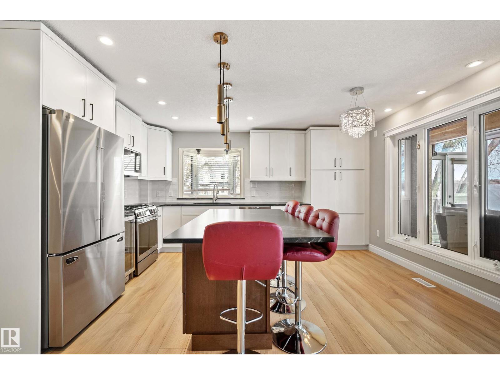 104 BAYVIEW DR, Rural Parkland County