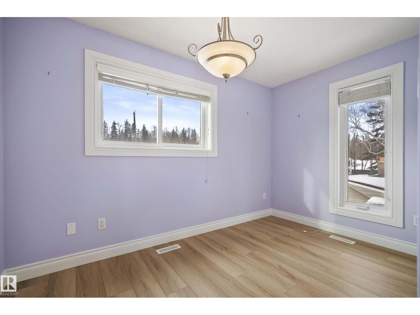 104 BAYVIEW DR, Rural Parkland County