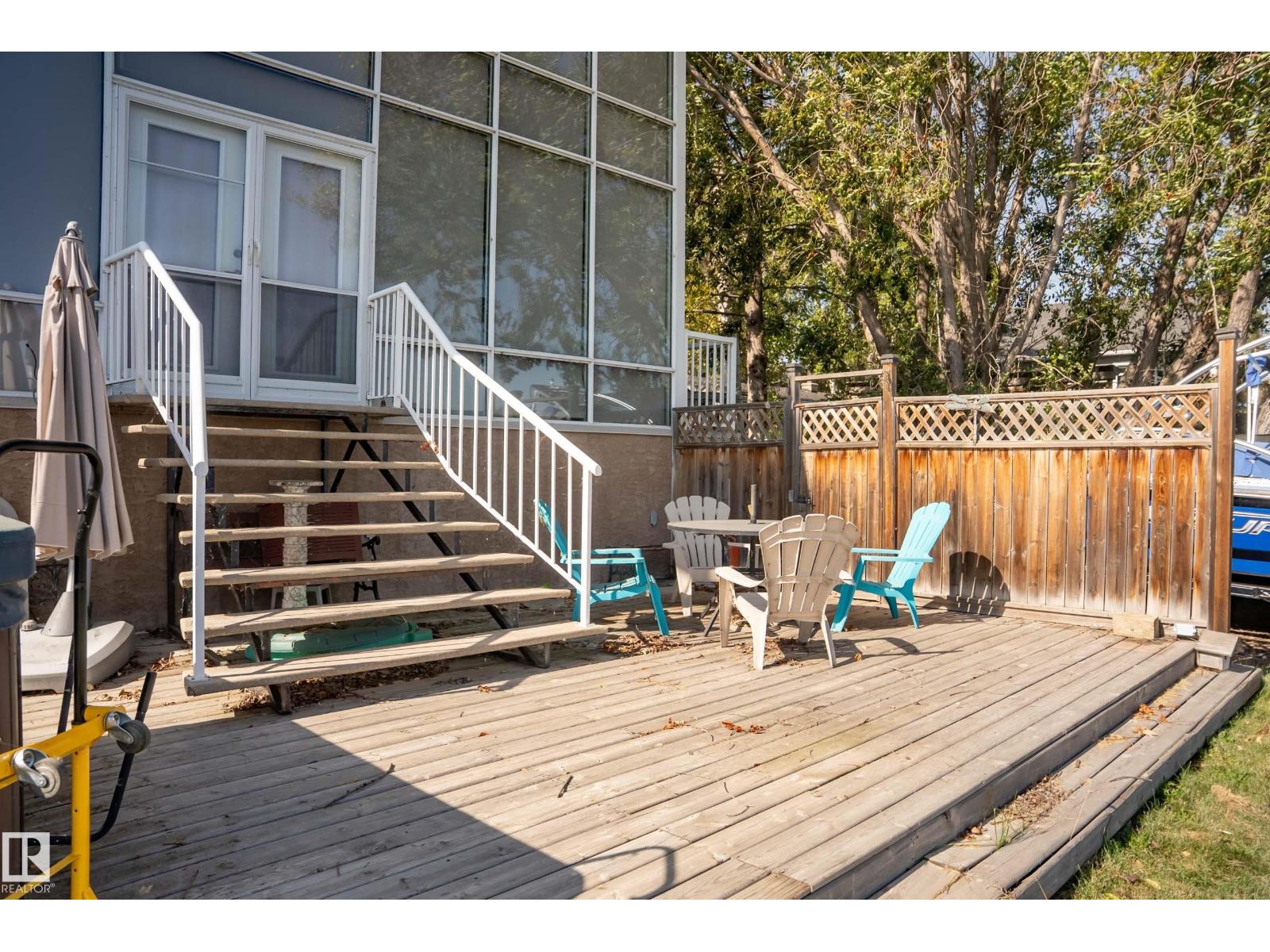 104 BAYVIEW DR, Rural Parkland County