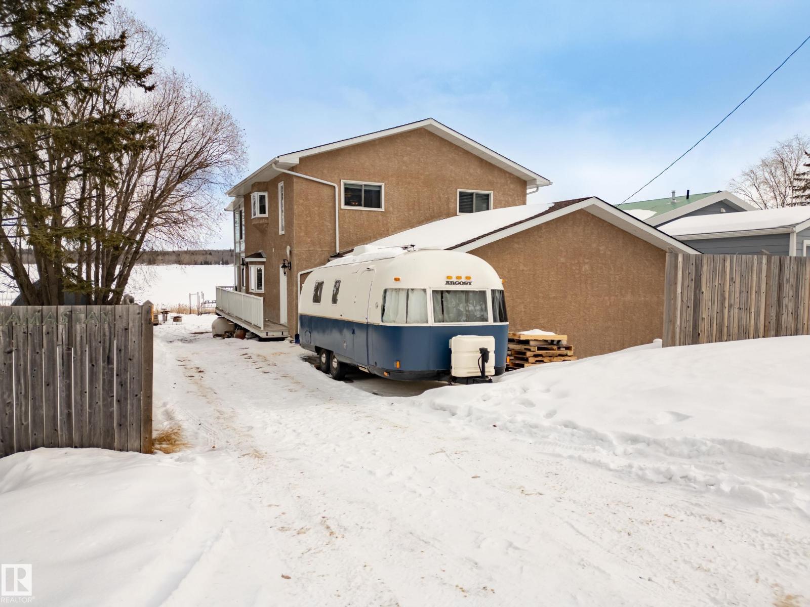 104 BAYVIEW DR, Rural Parkland County