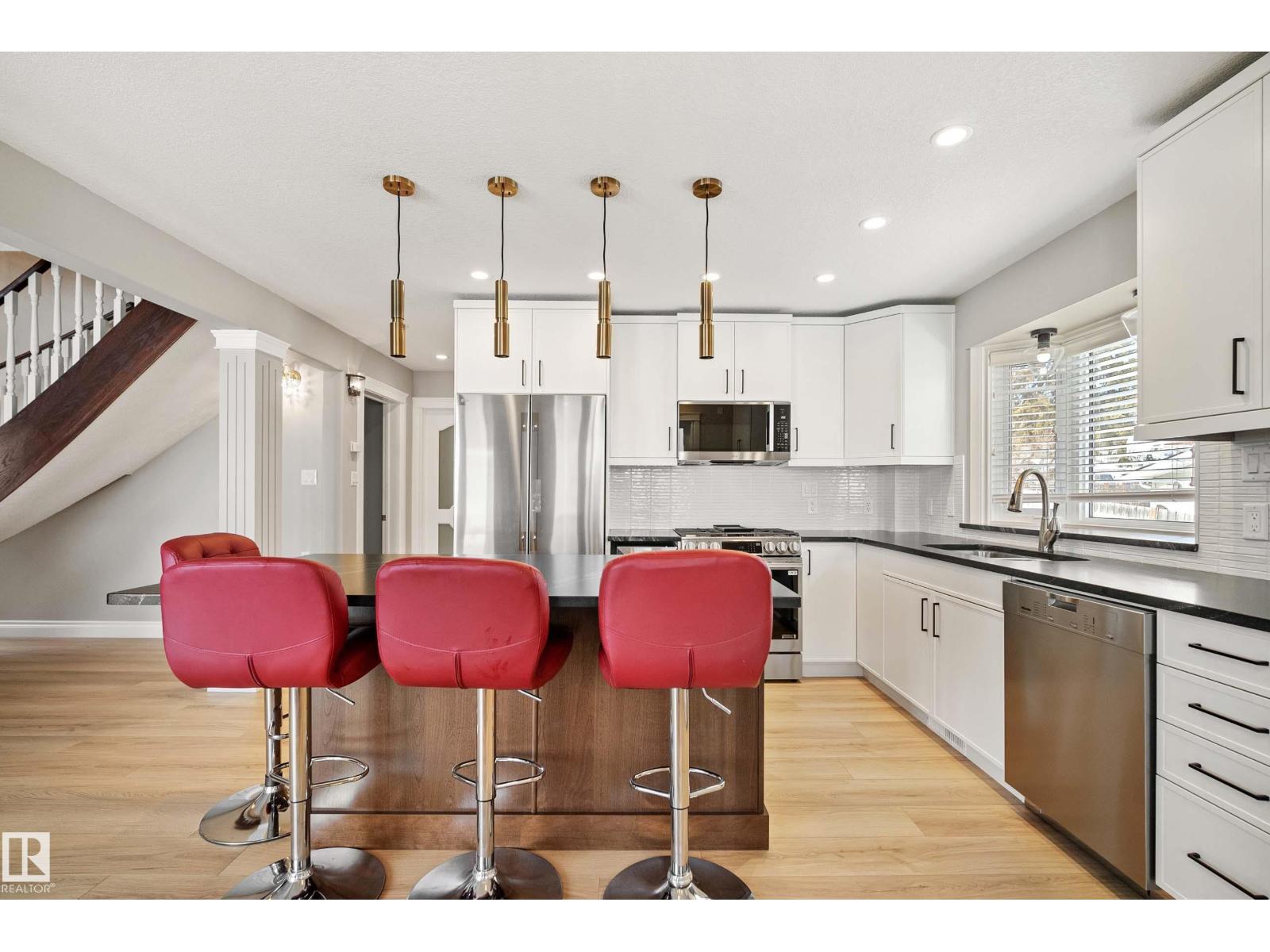 104 BAYVIEW DR, Rural Parkland County