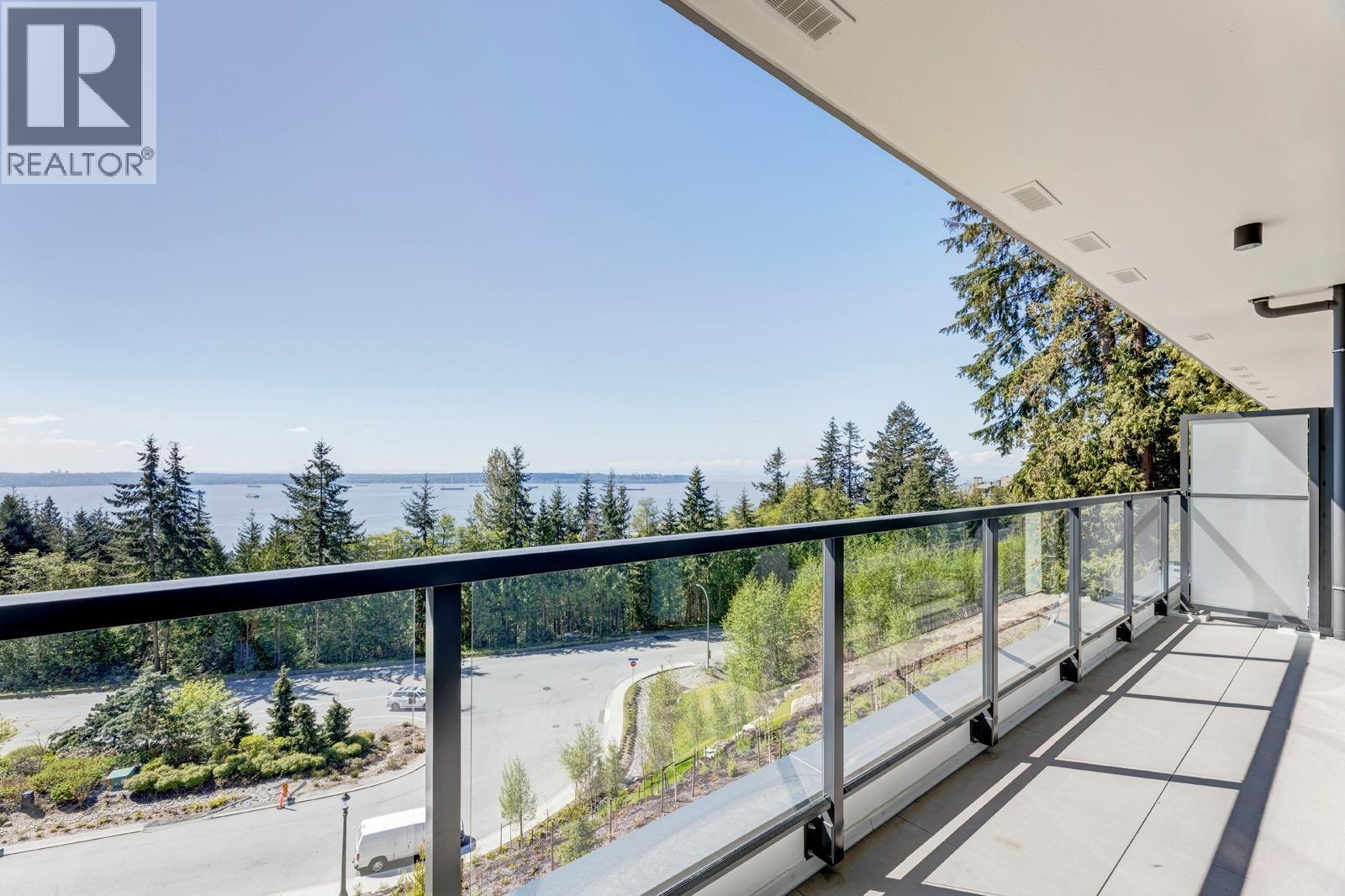 302 3101 BURFIELD PLACE, West Vancouver