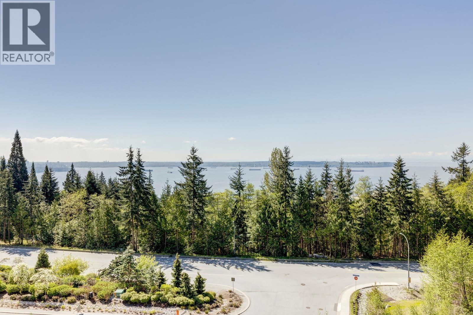 302 3101 BURFIELD PLACE, West Vancouver