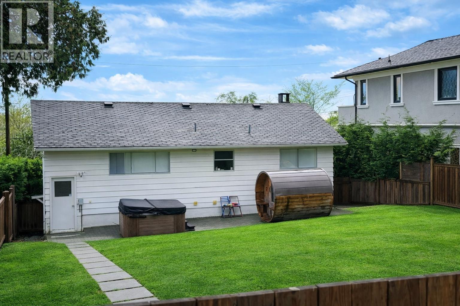 2773 LAWSON AVENUE, West Vancouver